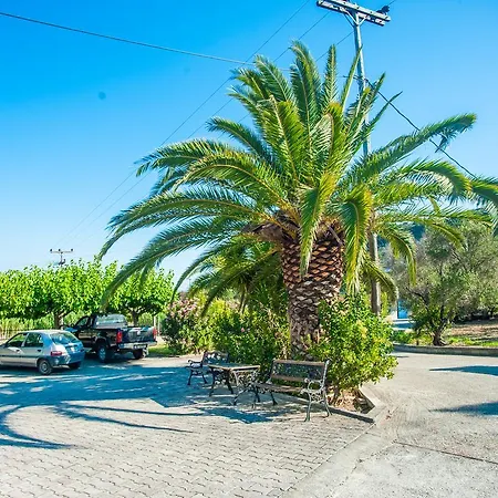 Apartament Eleni's Kateleios