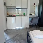 Eleni's Apartament *